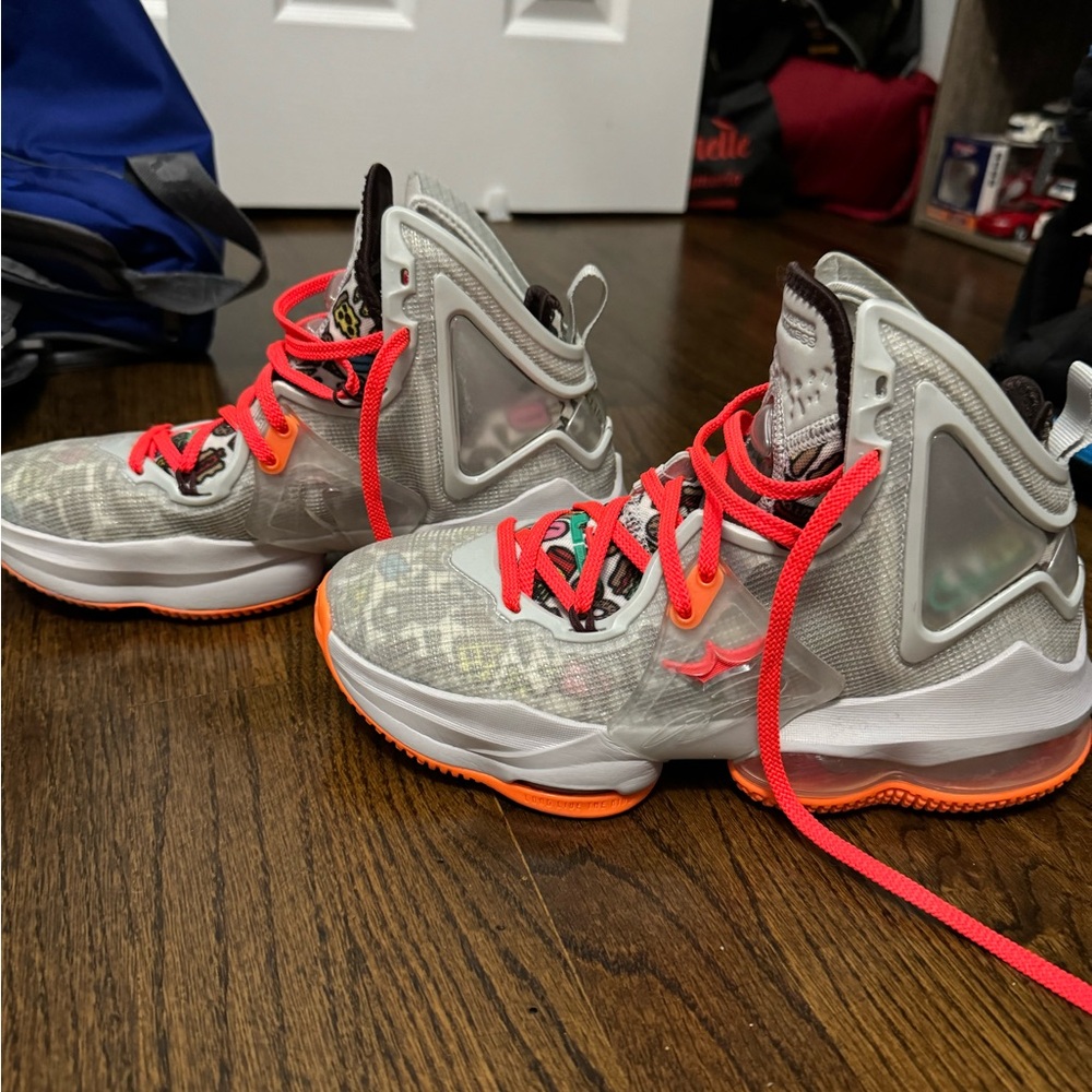 lebron 19s